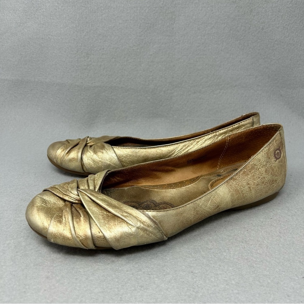 Born Women's Shoes Size 9 Gold Leather Slip On Casual Flats Distressed